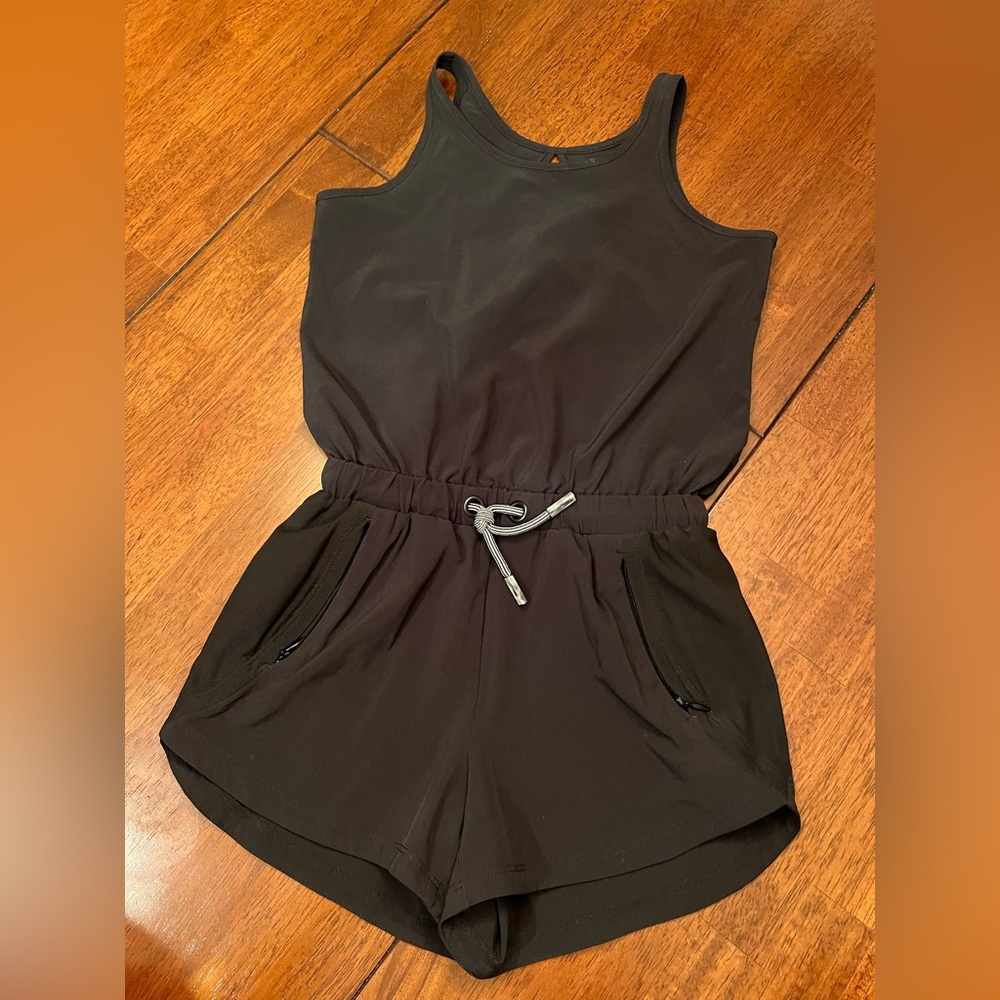Girl’s Athleta ALL IN ROMPER Size XS 6